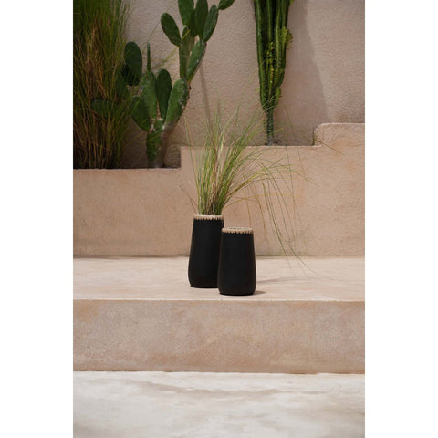 Vaso in terracotta nero naturale L – Sneaky Vase