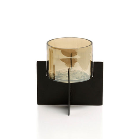 Hand-shaped glass candleholder with a solid brass base: The Hurricane Black, 13x13 cm