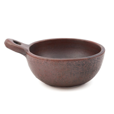 Ciotola etnica monomanico in terracotta naturale con toni terrosi M in stile Japandi.