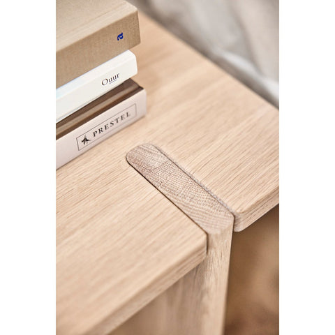 Tavolino Laterale Quadrato Alto in Rovere Massello OY | Sumi Design