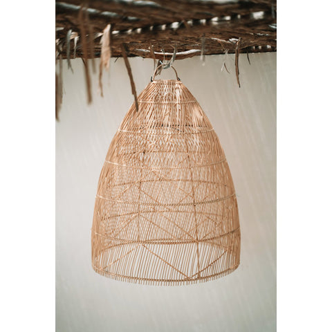 Lampada a sospensione The Twister in rattan naturale – M