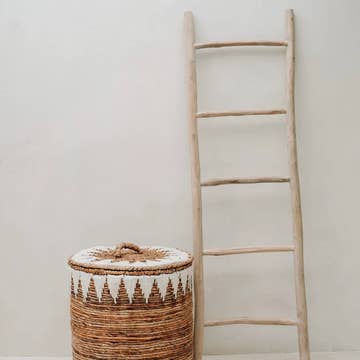 complemento d’arredo nordico scala in legno